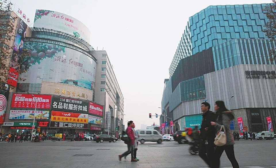 濟南 往日熱鬧泉城路 如今商業“冷暖自知”